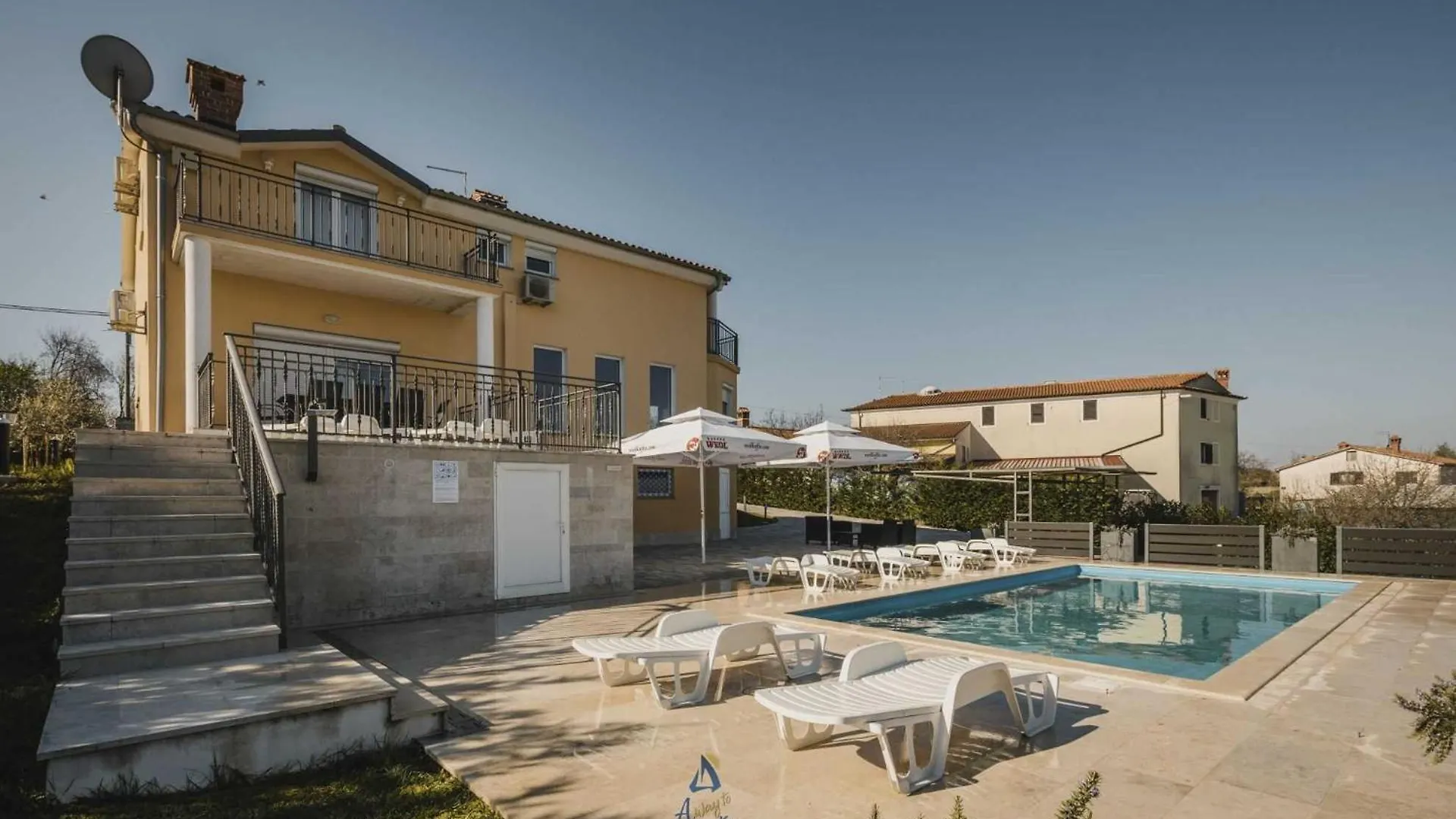 Villa Vale By Awaytocroatia location